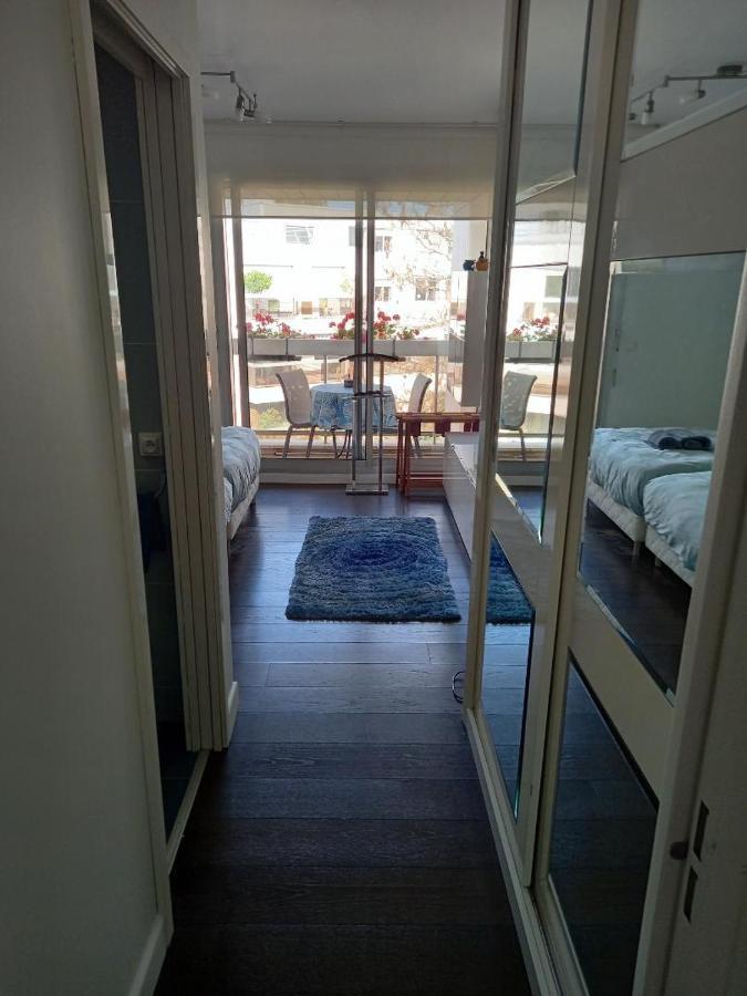 Homestay Parisian Sparkle Retreat Neuilly-sur-Seine